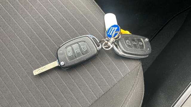 Hyundai I20 1.0T GDi 48V MHD SE Connect 5dr Petrol Hatchback Grey