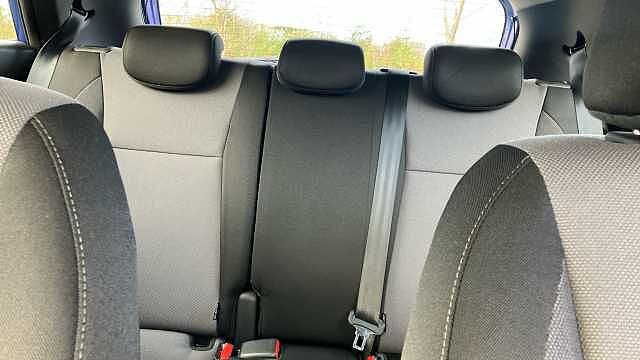 Hyundai i20 1.2 MPi SE 5dr Petrol Hatchback