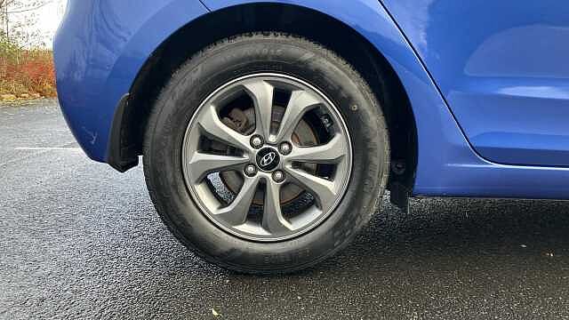 Hyundai i20 1.2 MPi SE 5dr Petrol Hatchback