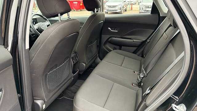 Hyundai KONA 1.6 GDi Hybrid Advance 5dr DCT Hybrid Hatchback Black