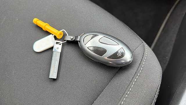 Hyundai KONA 1.6 GDi Hybrid Advance 5dr DCT Hybrid Hatchback Black