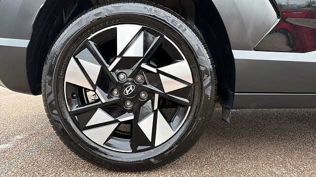 Hyundai KONA 1.6 GDi Hybrid Advance 5dr DCT Hybrid Hatchback Black