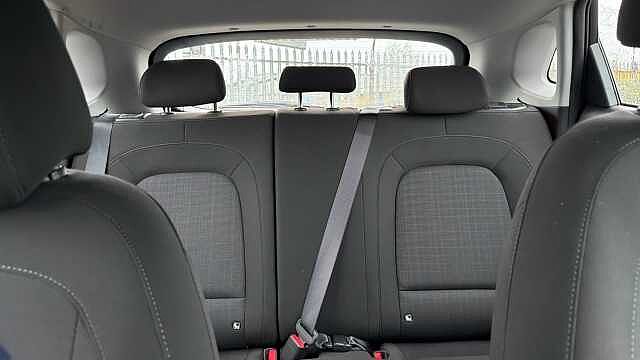 Hyundai KONA 1.6 GDi Hybrid SE Connect 5dr DCT Hybrid Hatchback Black