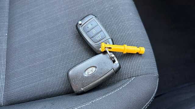 Hyundai KONA 1.6 GDi Hybrid SE Connect 5dr DCT Hybrid Hatchback Black