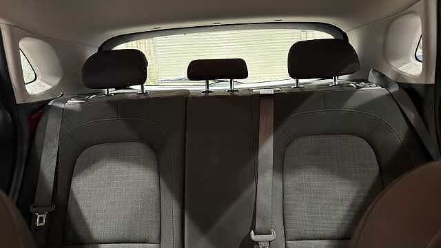 Hyundai KONA 1.6 GDi Hybrid SE Connect 5dr DCT Hybrid Hatchback Black