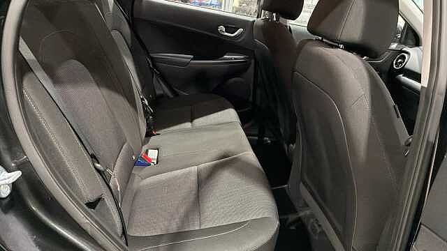 Hyundai KONA 1.6 GDi Hybrid SE Connect 5dr DCT Hybrid Hatchback Black
