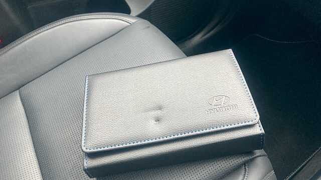 Hyundai SANTA FE 1.6 TGDi PHEV Calligraphy 5dr 4WD Auto [6 Seats] Estate Matte - Creamy White