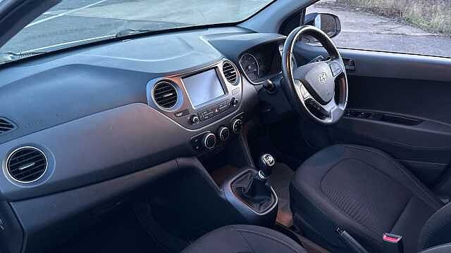 Hyundai i10 1.0 Play 5dr Petrol Hatchback