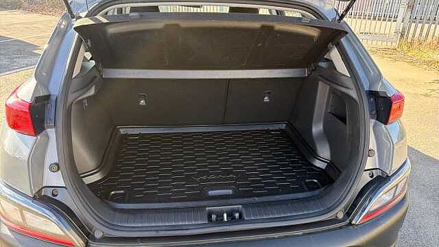 Hyundai KONA 1.6 GDi Hybrid SE Connect 5dr DCT Hybrid Hatchback Grey