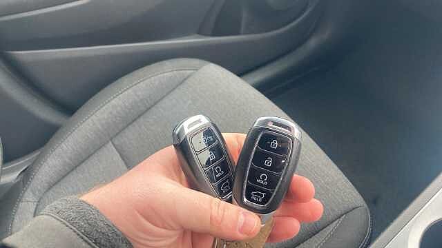 Hyundai KONA 150kW Premium 64kWh 5dr Auto Electric Hatchback Grey