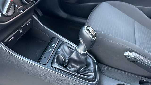 Hyundai I20 1.0T GDi 48V MHD SE Connect 5dr Petrol Hatchback Black