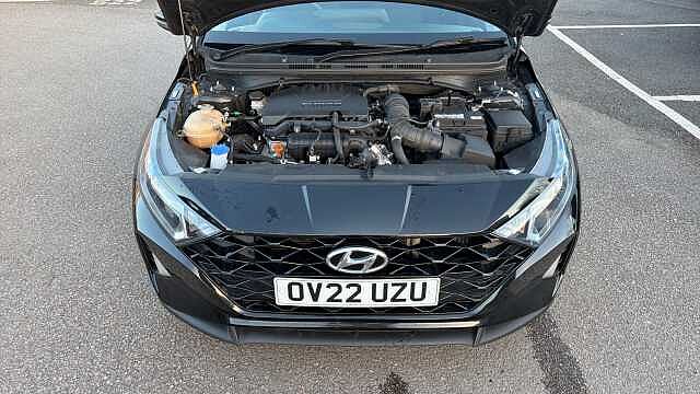 Hyundai I20 1.0T GDi 48V MHD SE Connect 5dr Petrol Hatchback Black