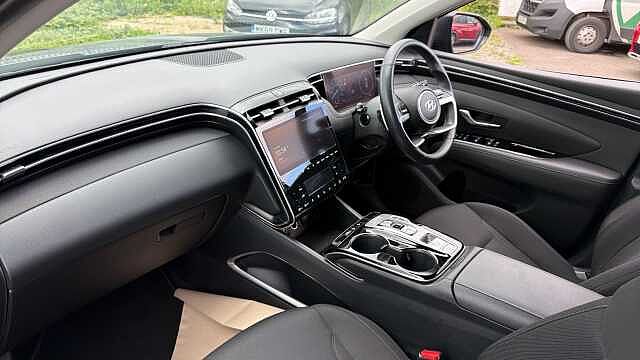 Hyundai TUCSON 1.6 TGDi Hybrid 230 SE Connect 5dr 2WD Auto Hybrid Estate Grey