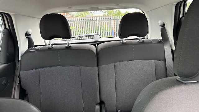 Hyundai INSTER 85kW 02 49kWh 5dr Auto Electric Hatchback Cream