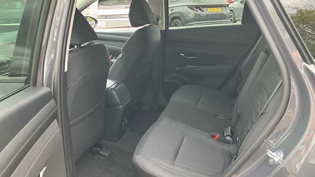 Hyundai TUCSON 1.6T Plug-in Hybrid Advance 5dr Auto Estate Pearl - Ecotronic Grey