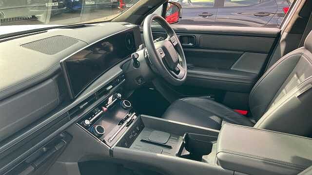 Hyundai SANTA FE 1.6 TGDi Hybrid Calligraphy 5dr 4WD Auto Hybrid Estate