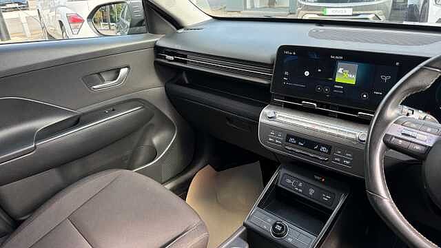 Hyundai KONA 1.6 GDi Hybrid Advance 5dr DCT Hybrid Hatchback Grey