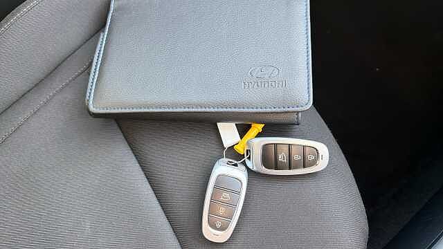 Hyundai TUCSON 1.6 TGDi Hybrid 230 Premium 5dr 2WD Auto Hybrid Estate Grey