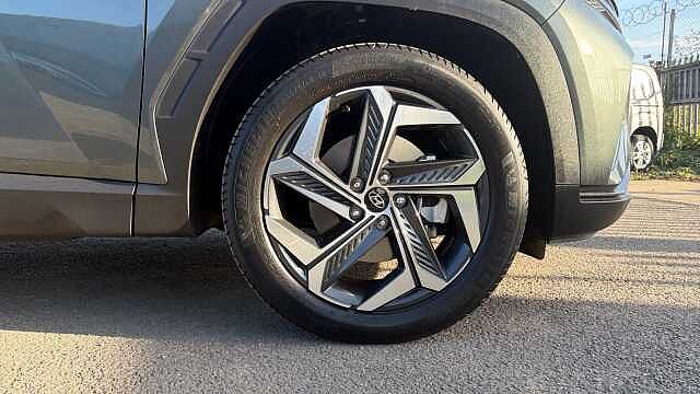 Hyundai TUCSON 1.6 TGDi Hybrid 230 Premium 5dr 2WD Auto Hybrid Estate Grey